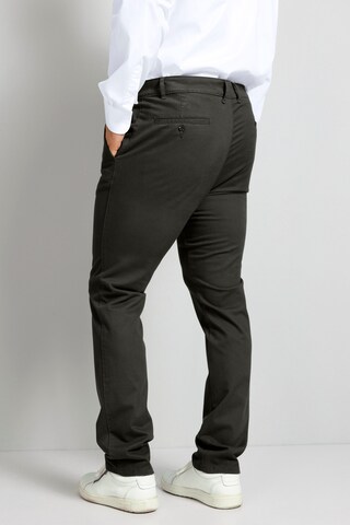 Boston Park Slimfit Chinohose in Braun