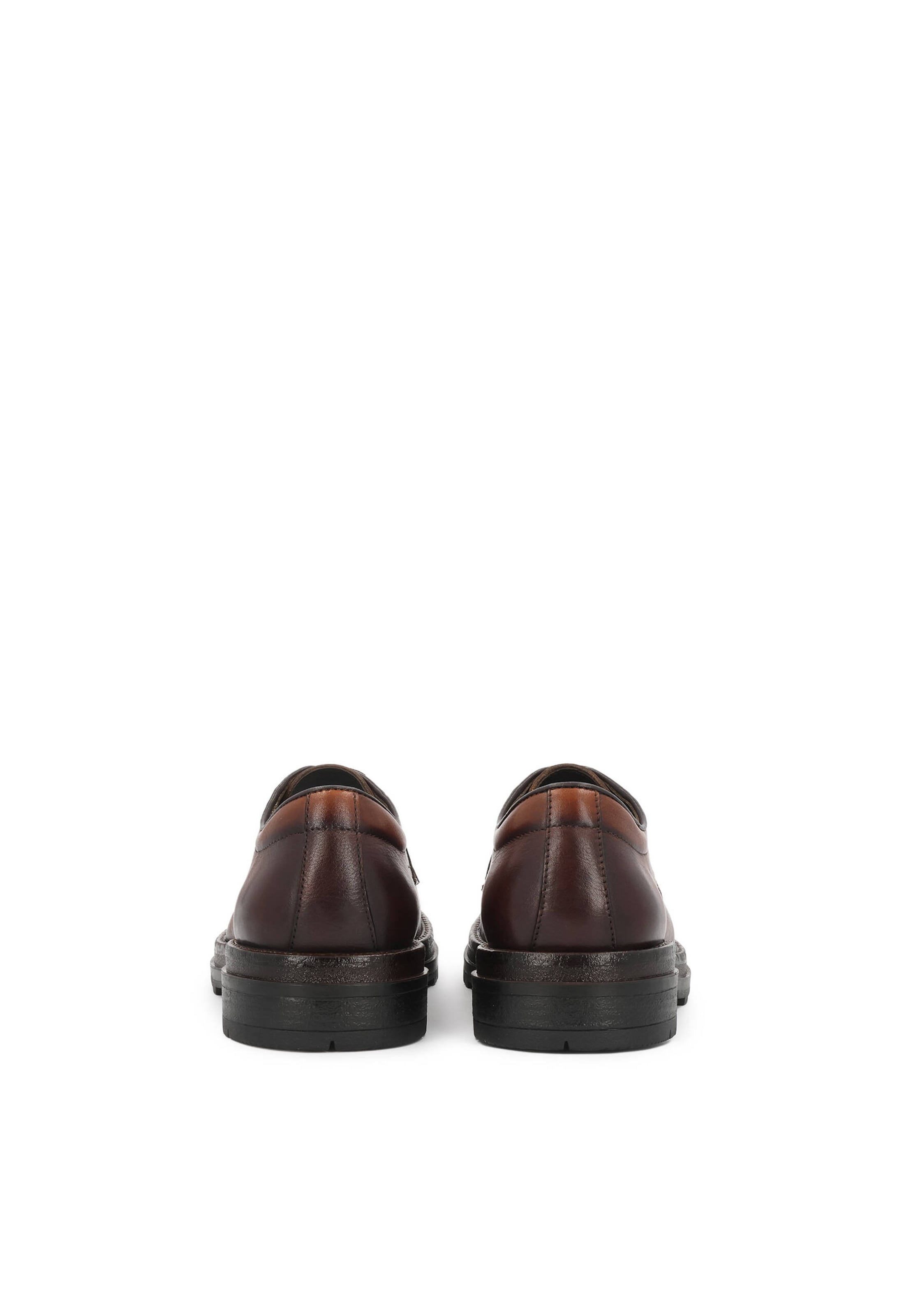Scarpa stringata di Kazar in marrone