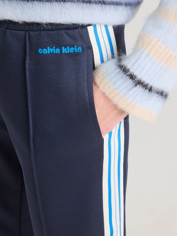 Regular Pantalon Calvin Klein Jeans en bleu