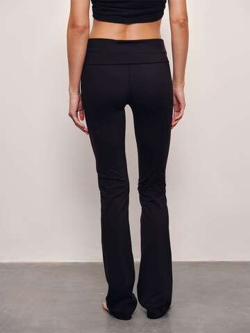 RÆRE by Lorena Rae Boot cut Pants in Black