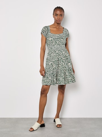 Apricot Jurk ' ' in Groen
