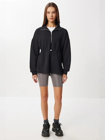 Happiness İstanbul Sweatshirt in Zwart