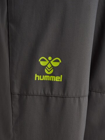 Hummel Tapered Sports trousers in Grey