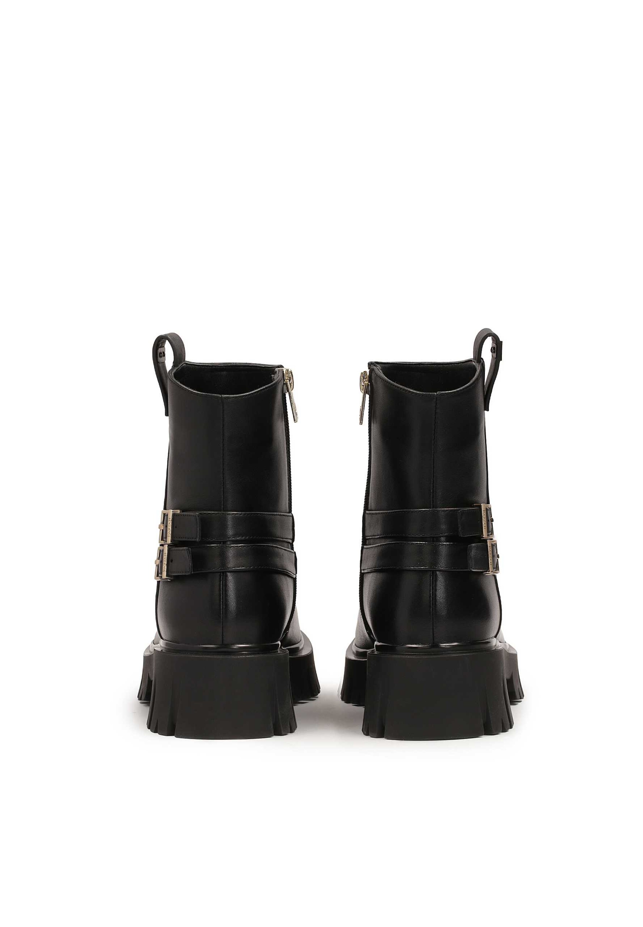 Kazar Boots in Black