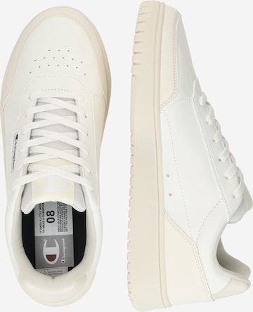 Champion Authentic Athletic Apparel Sneaker 'ROYAL II' in Weiß