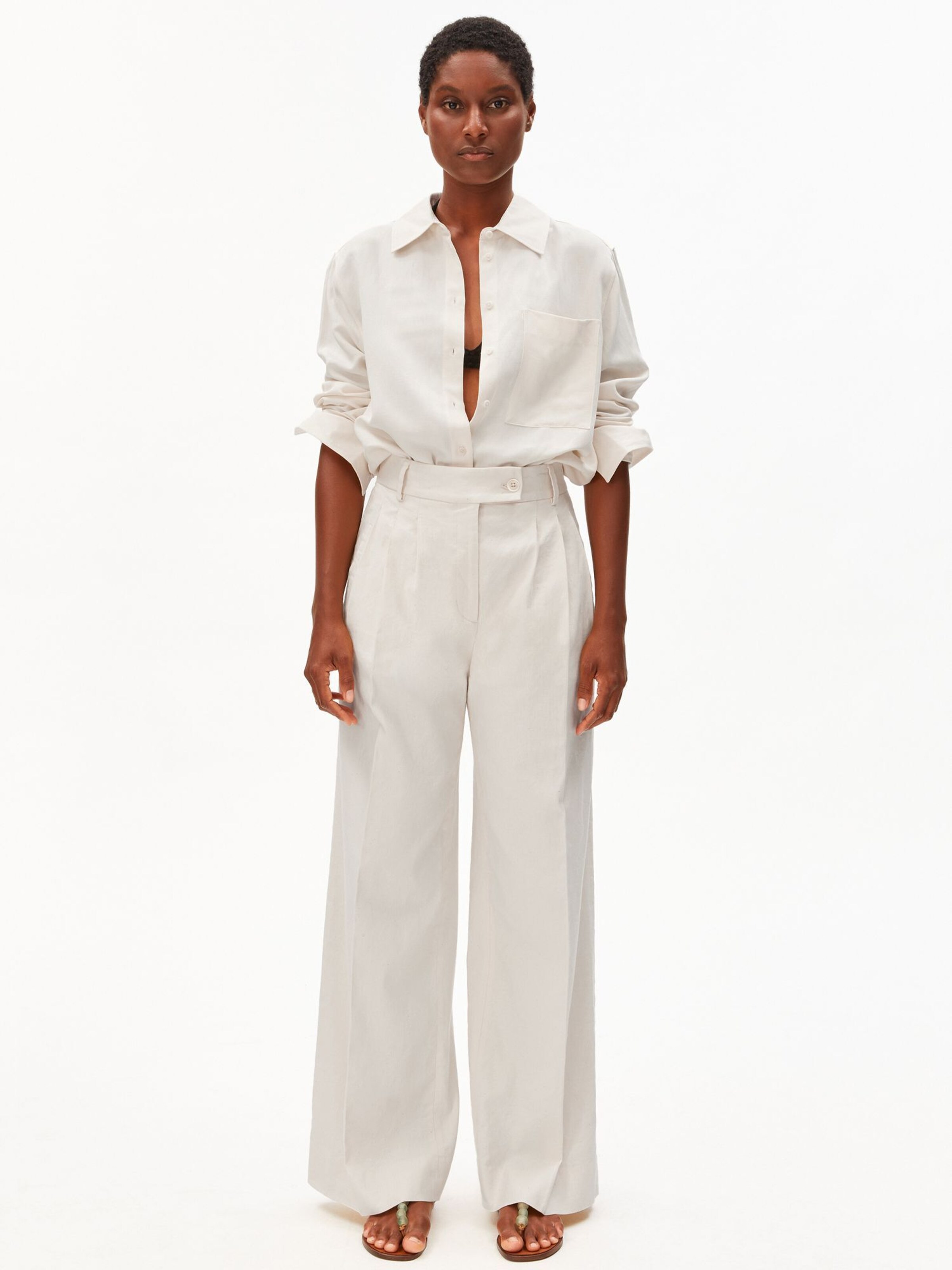 ARMEDANGELS Regular Trousers in Beige: front