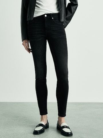 MANGOSkinny Traperice - crna boja