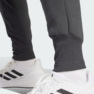 ADIDAS PERFORMANCE Tapered Sporthose in Grau