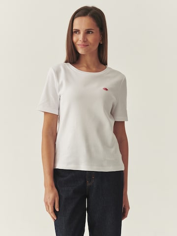 Tricou 'AJMIRJA 3' de la TATUUM pe alb: față