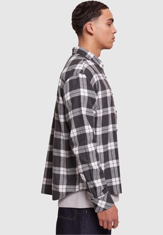 Urban Classics Comfort fit Button Up Shirt in Grey