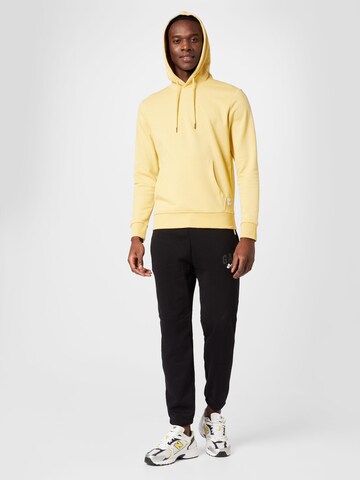 Felpa di JACK & JONES in giallo