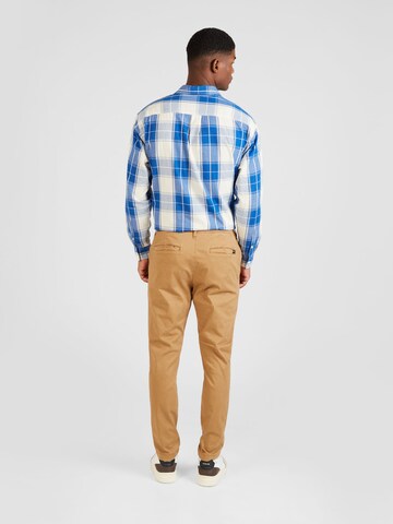 HOLLISTER - regular Pantalón chino en marrón