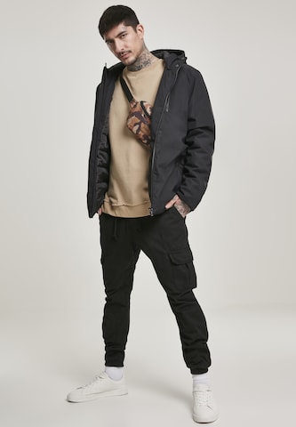 Urban Classics Vinterjacka i svart