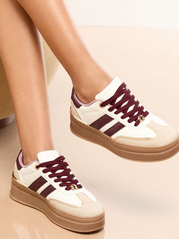 Lipsy - Sapatilhas baixas em vermelho