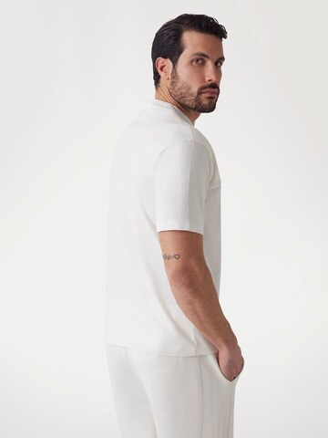 GUESS Shirt in White