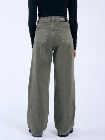 Dr. Denim Широкий Джинсы 'Donna' в Зеленый