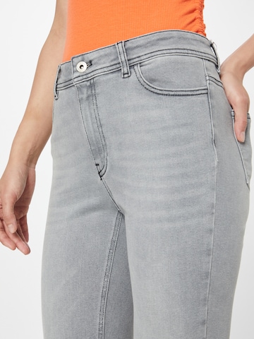 TAIFUN Skinny Jeans i grå