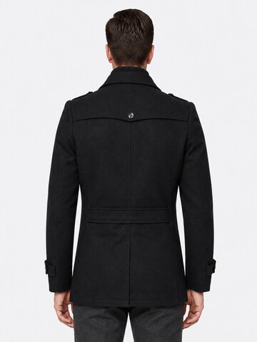 YOUTHUP Winter Coat 'Reverslinie' in Black
