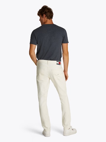 Tommy Jeans Normalny krój Jeansy 'SCANTON' w kolorze biały: tył