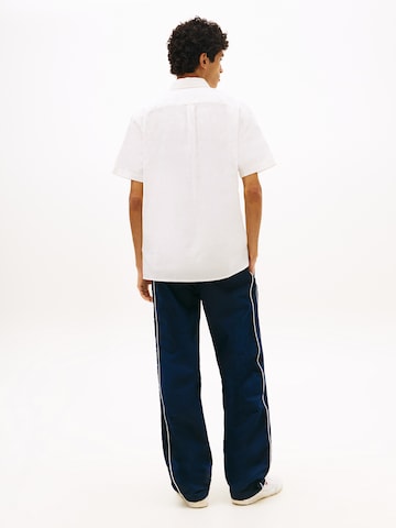 Tommy Jeans Regular fit Srajca | bela barva