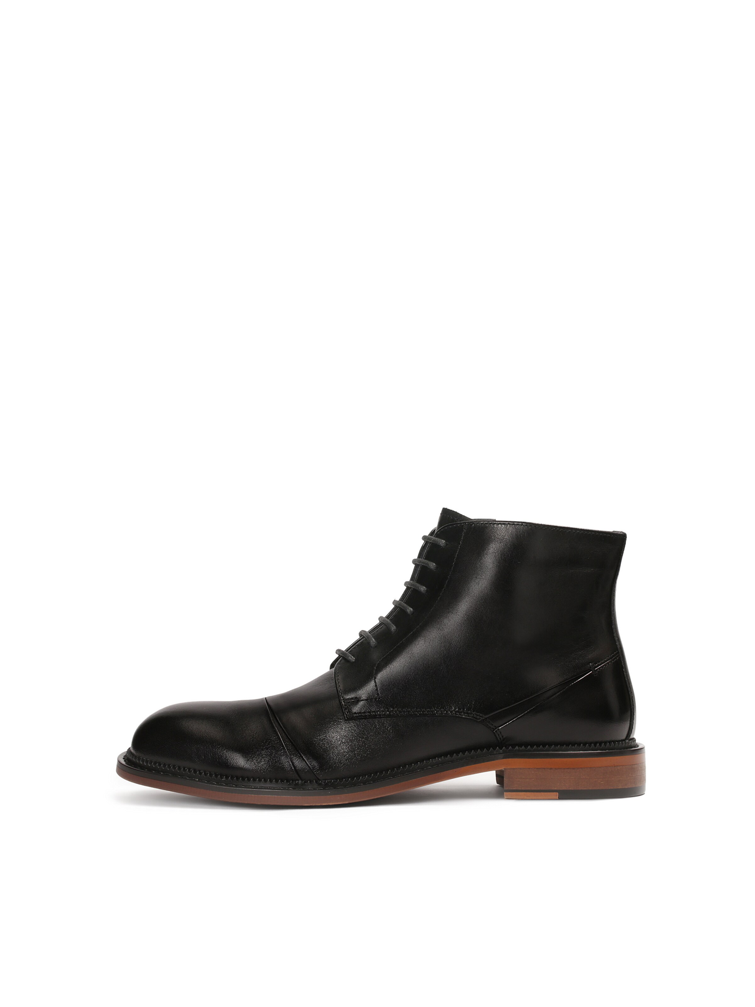 Boots di Kazar in nero: frontale