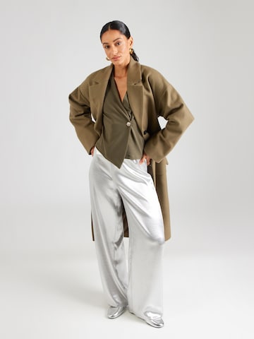 SISTERS POINT - Blusa 'GEVELA-VE' en marrón