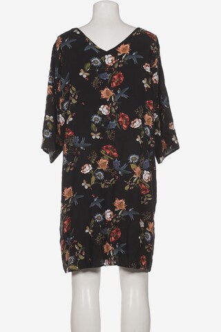 Zizzi Dress in M in Black