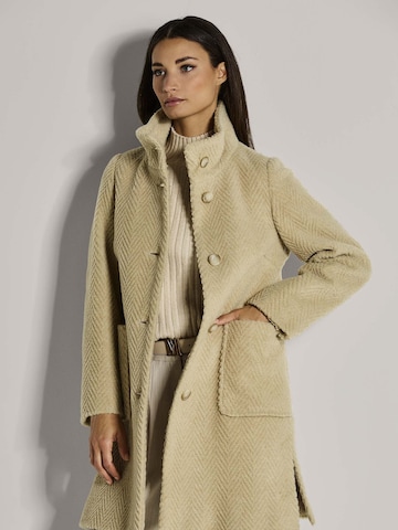 MADELEINE Tussenmantel in Beige: voorkant