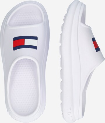 TOMMY HILFIGER Plážová/koupací obuv – bílá