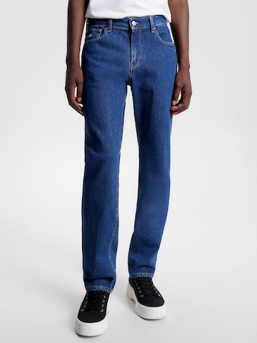 Tommy Jeans Regular Дънки 'Ryan' в синьо: отпред