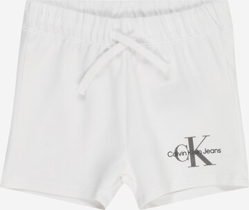 Calvin Klein Jeans Regular Shorts in Weiß: predná strana