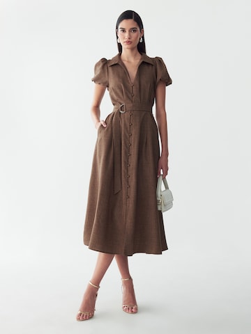 Willa Jurk 'Eliza' in Bruin