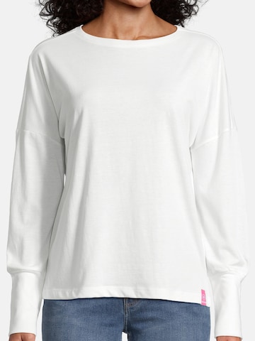 salzhaut Shirt 'Smaak' in Wit