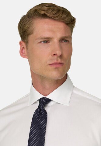 T-Shirt Boggi Milano en blanc : devant