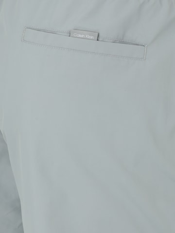pelēks Calvin Klein Swimwear Peldšorti