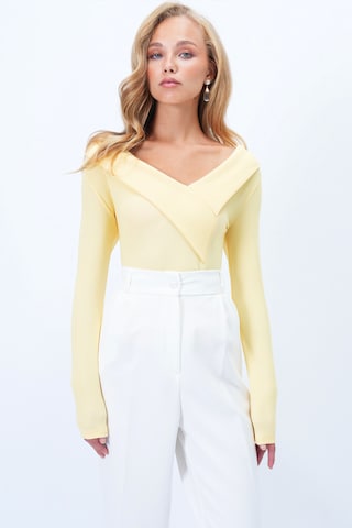 Trend Alaçatı Stili Shirt in Geel: voorkant