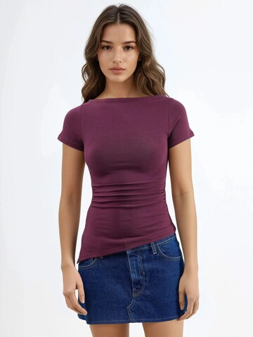 Busem T-Shirt in Rot: Vorderseite