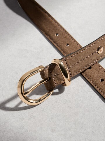 Next Vöö, värv pruun