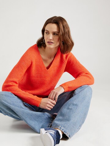 s.Oliver Sweater in Orange