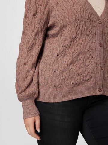 Cardigan 'FIA KATIA' ONLY Carmakoma en marron