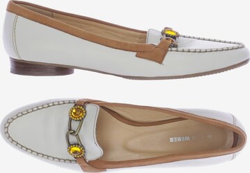 GERRY WEBER Flats & Loafers in 39 in White: front