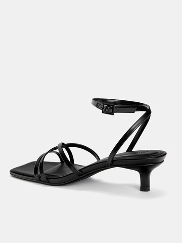 Sandalo con cinturino di Pull&Bear in nero
