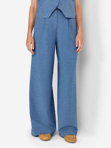 Rich & Royal Loose fit Pleat-front trousers in Blue: front