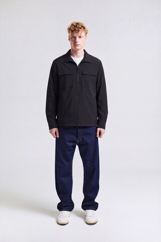 Aquascutum Active Between-Season Jacket in Black