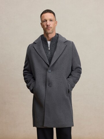 Manteau mi-saison 'Frederik' DAN FOX APPAREL en gris : devant
