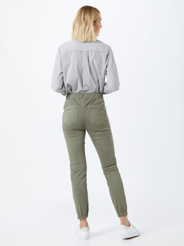 American Eagle Skinny Spodnie w kolorze zielony