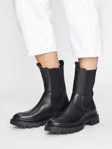 PS Poelman Chelsea Boots in Black: front