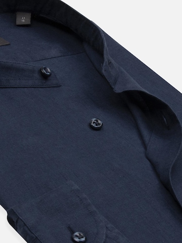Slim fit Camicia business 'Caravaggio Essentials Linen Man Shirt Light Blue' di 7Camicie in blu