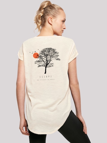 T-shirt 'Escape Discover the World Tree Birds' F4NT4STIC en beige : devant
