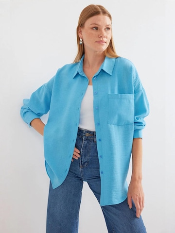 Bigdart Blouse in Blauw: voorkant